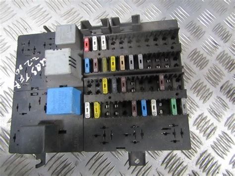Center Instrument Panel <b>Fuse</b> Block. . Renault master fuse box diagram 2008